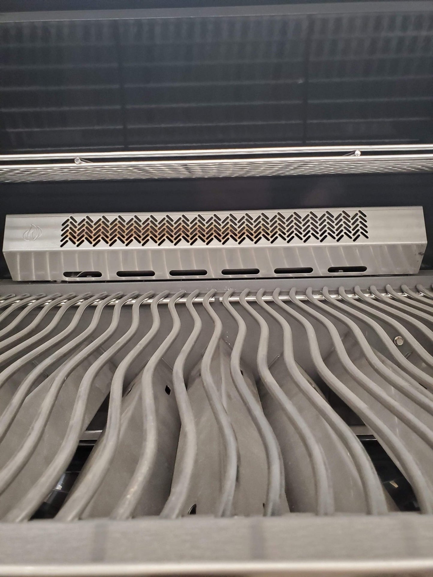Outlet Napoleon Prestige 500 Propane Grill