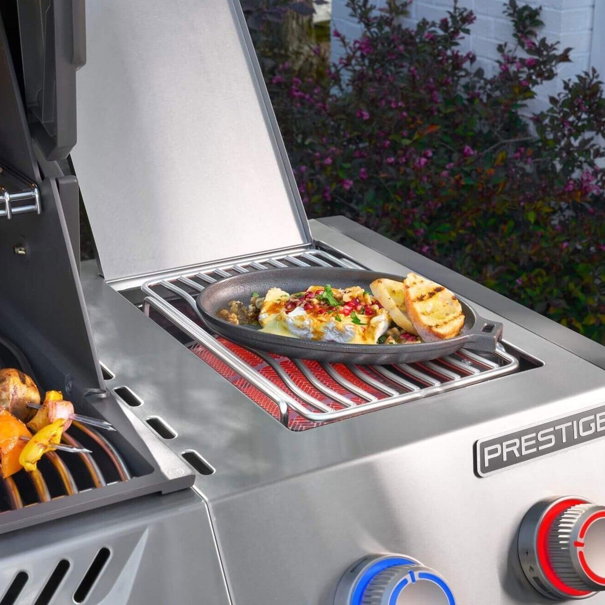 Napoleon Prestige PRO 500 Gas Grill pro500vxrsib