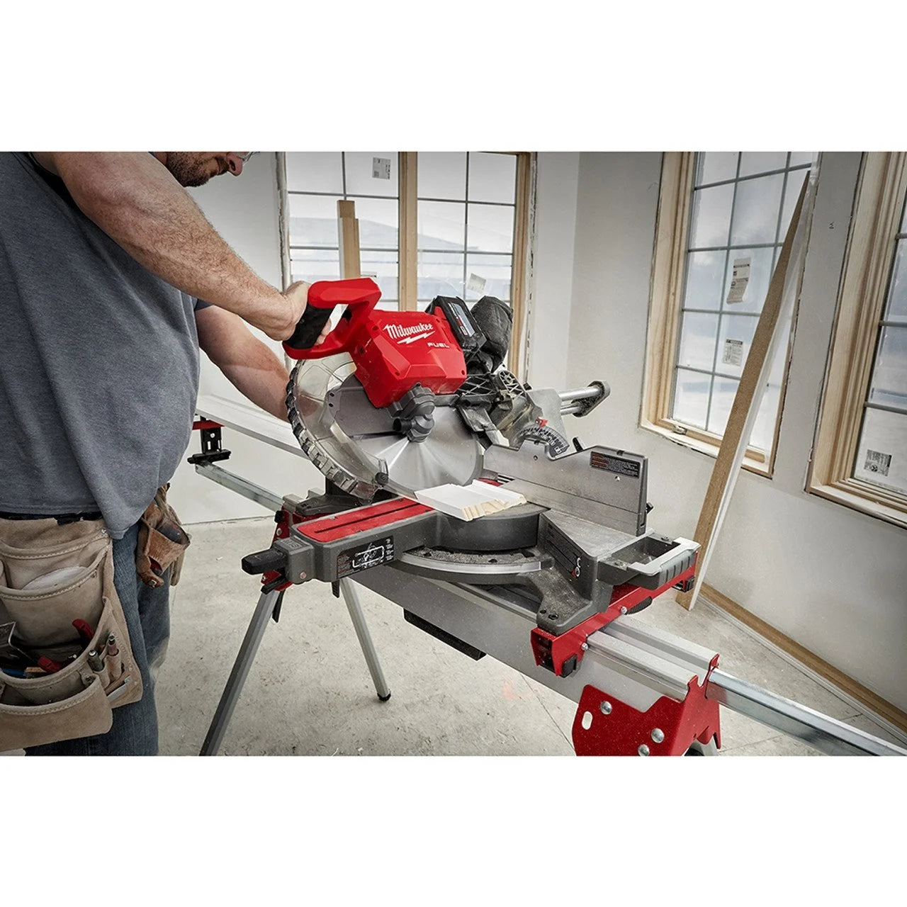 SKIL SPT88-01 12″ Worm Drive Dual Bevel Sliding Miter Saw