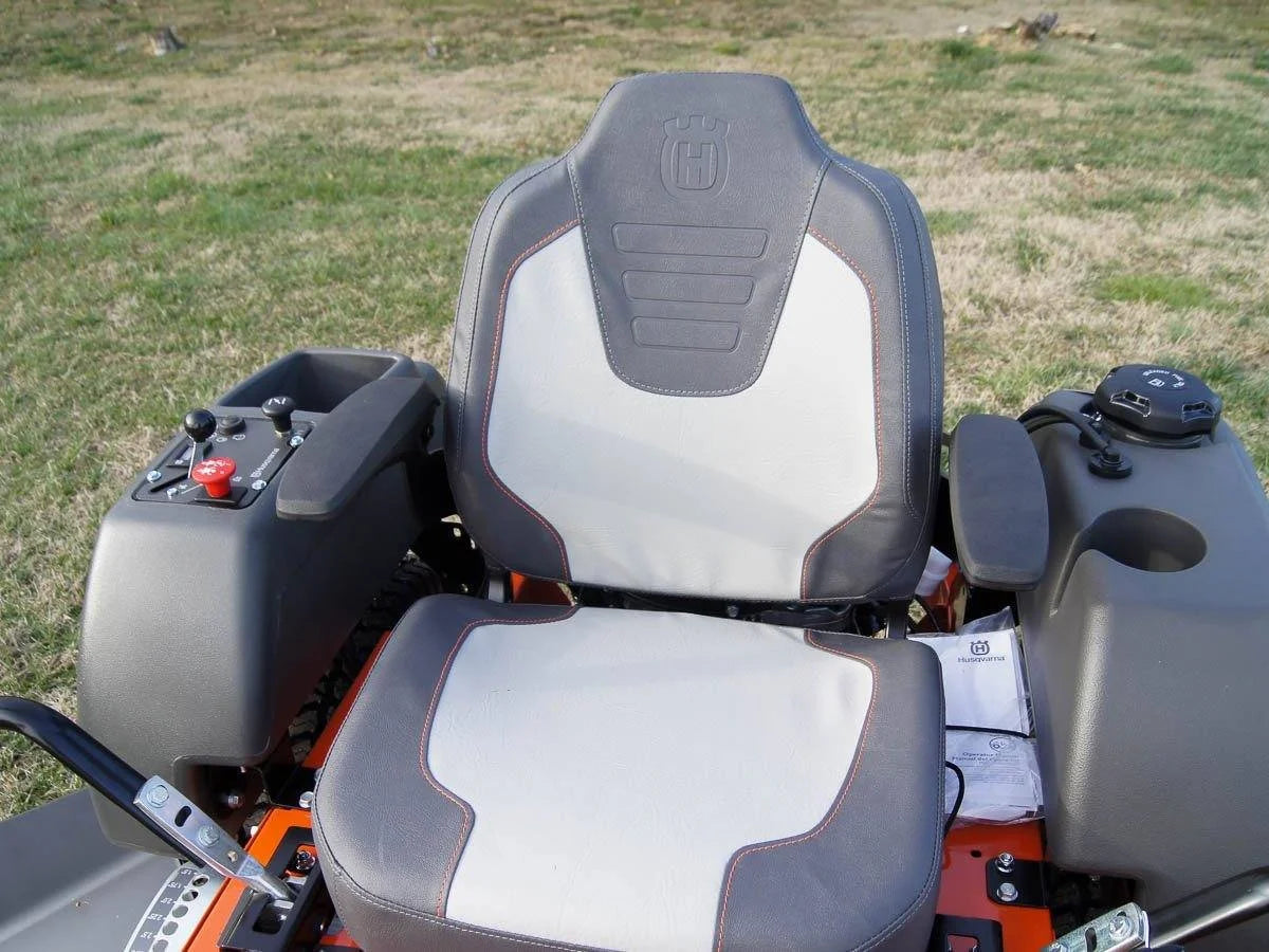 Husqvarna MZ61 61″ Zero Turn Lawns Mowers 24HP KAW (Scratch and Dent)