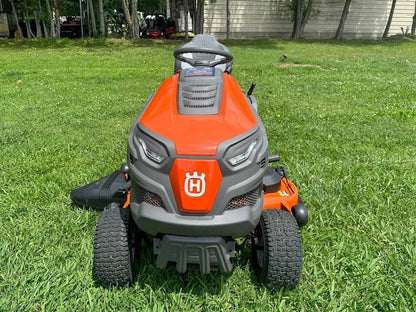 Husqvarna TS 148XK 48″ Lawns Tractors 24HP KOH (Scratch and Dent)