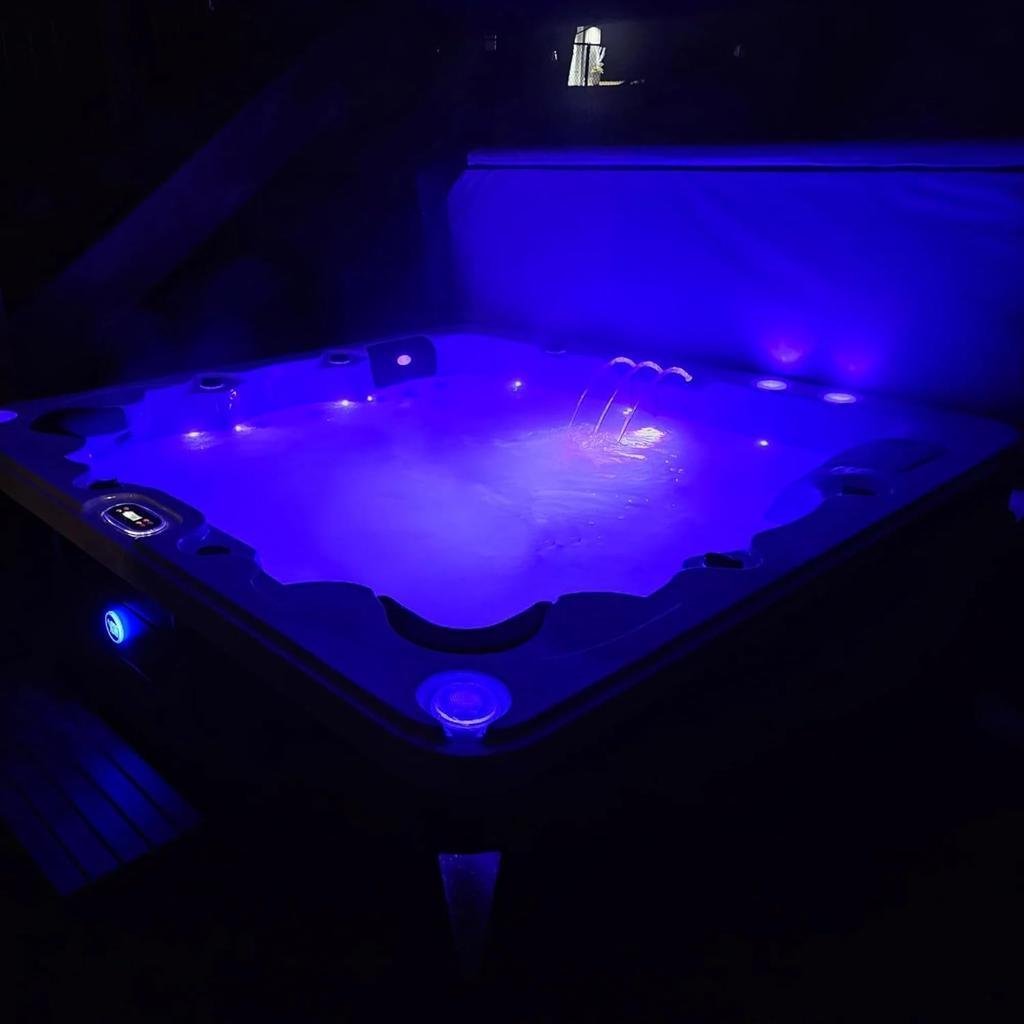 Best 6 Person Hot Tub hb19
