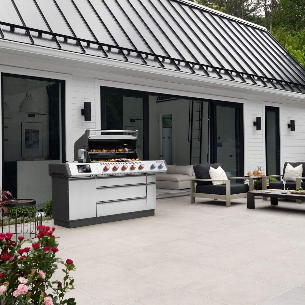 Napoleon Prestige PRO 665 Elite Gas Grill pro665vxrsib