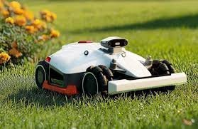 LUBA 2 AWD 1000H Robot Mower Garden Machinery with Alexa & Google Enabled with Voice Control