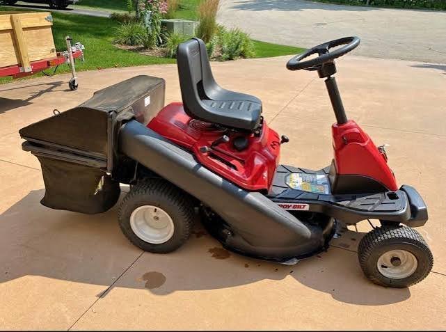 Troy-Bilt 30″ Riding Mower