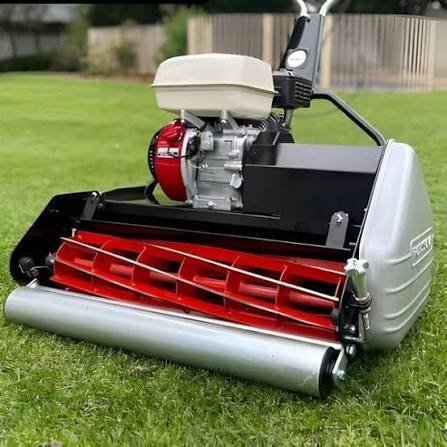Rolux X20 20″ Reel Mower including Smooth Front Roller and Grass Box