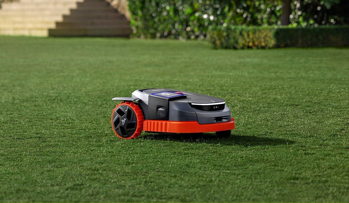 Segway Navimow x430 1 Acre Robotic Lawn Mower