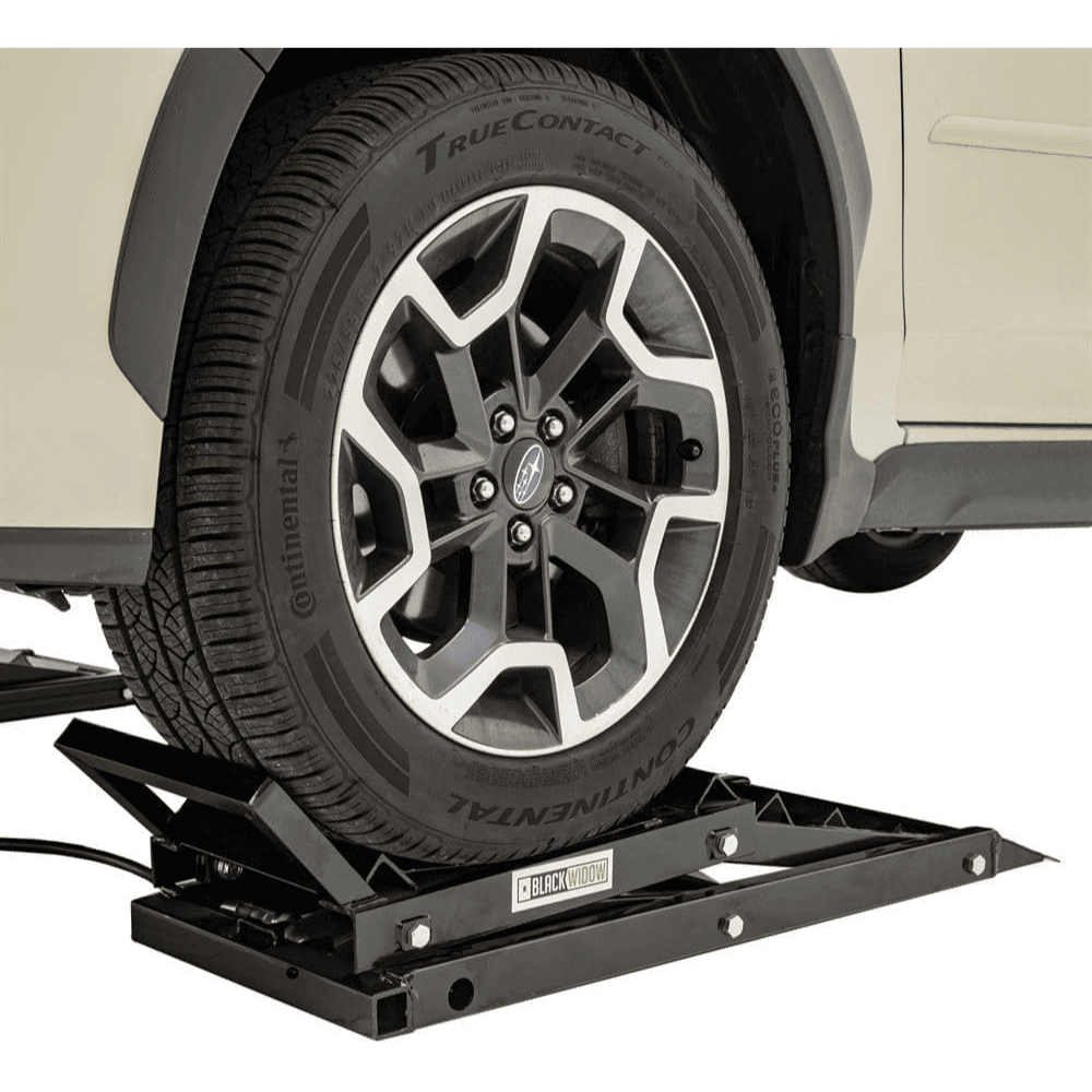 Black Widow 3,000 lbs. Hydraulic Underbody Access Car Lift with Ramp